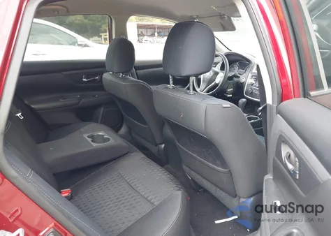 2016 Nissan Altima 2.5/2.5 S/2.5 Sl/2.5 Sr/2.5 Sv из США, поврежденный, VIN 1N4AL3AP8GN379213